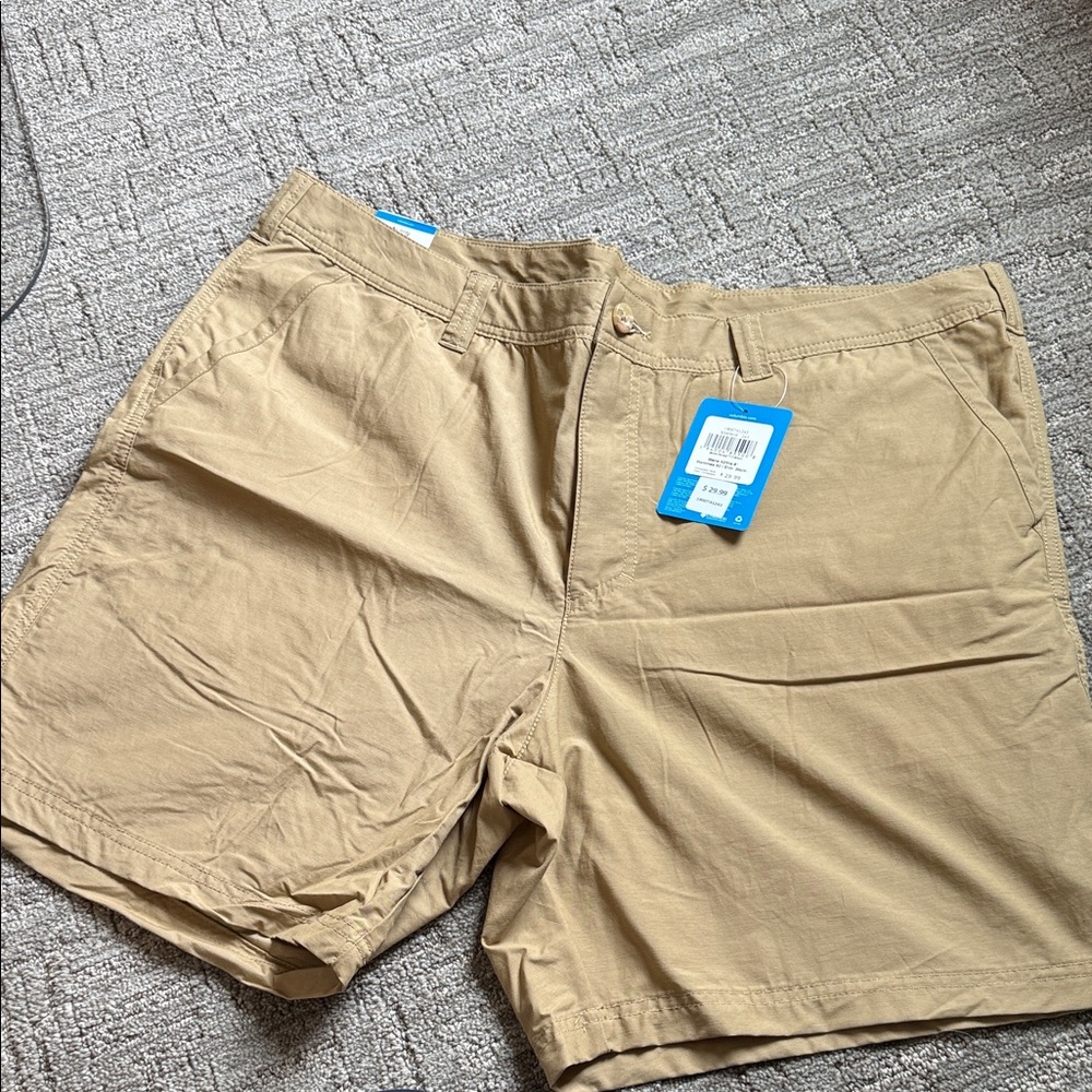 Columbia Men's Tan Flat-Front Shorts